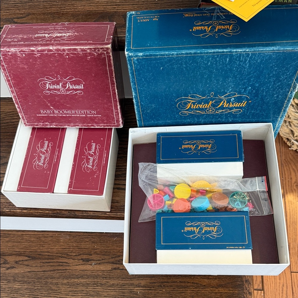 Trivial Pursuit Master Game & Baby Boomer Edition Cards- Blue and Maroon